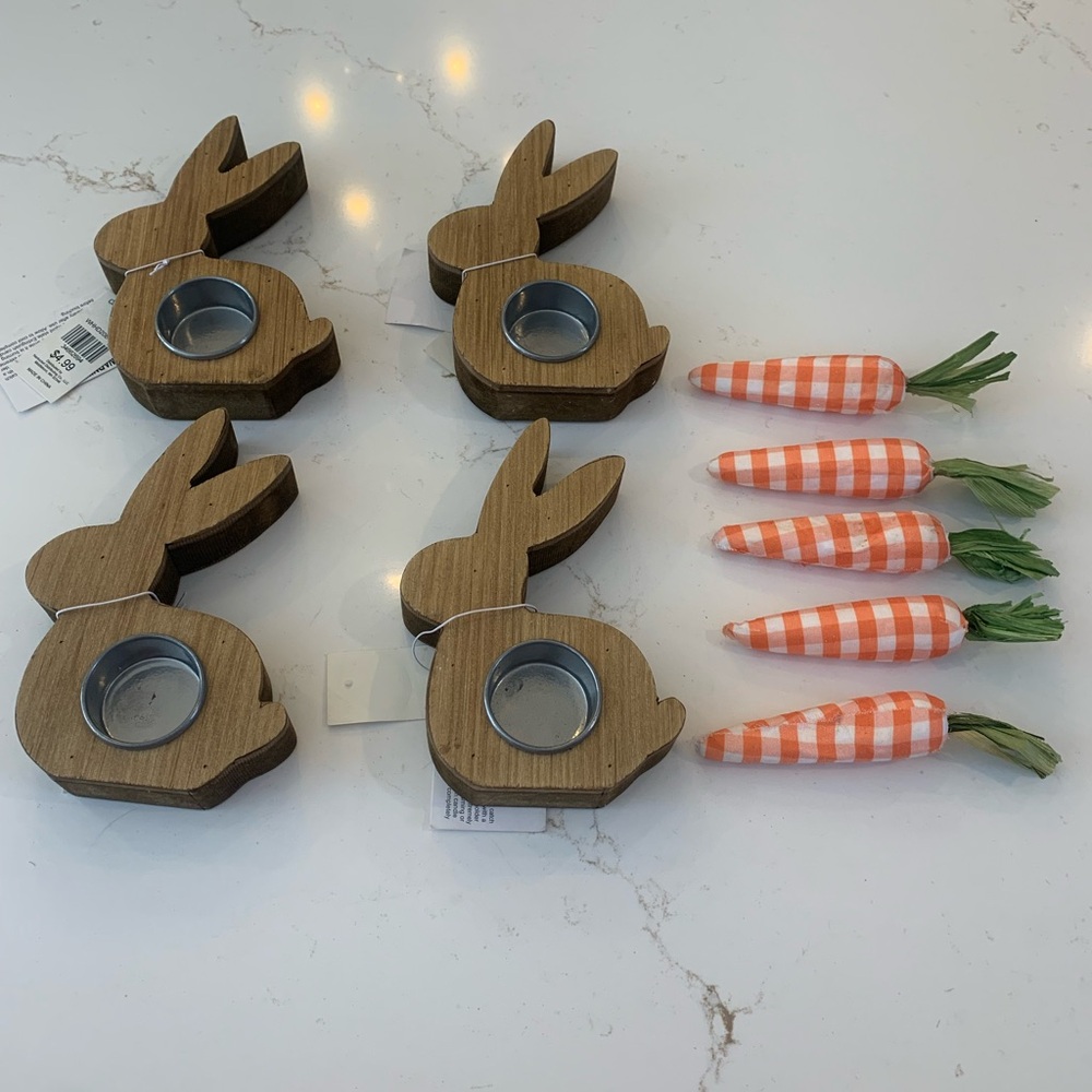 6.5” Chunky Wood Bunny Tea Light Candle Holders (4) w Mini Cloth Carrots (5)